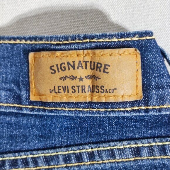 Signature by Levi Strauss jeans women's size 6M denim blue colour Curvy straight - Picture 5 of 15
